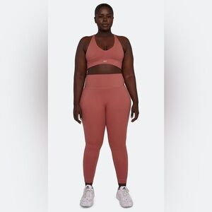 SET ACTIVE LUXFORM SET